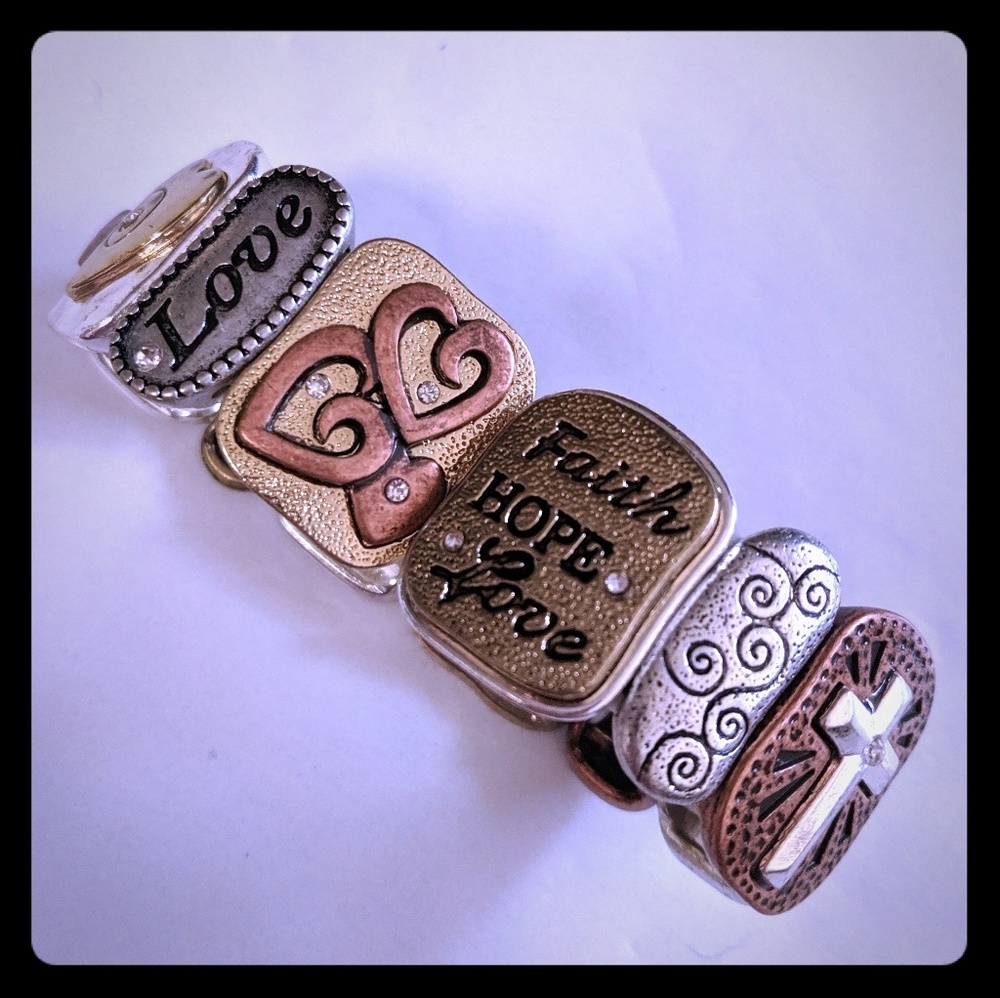 Bracelet